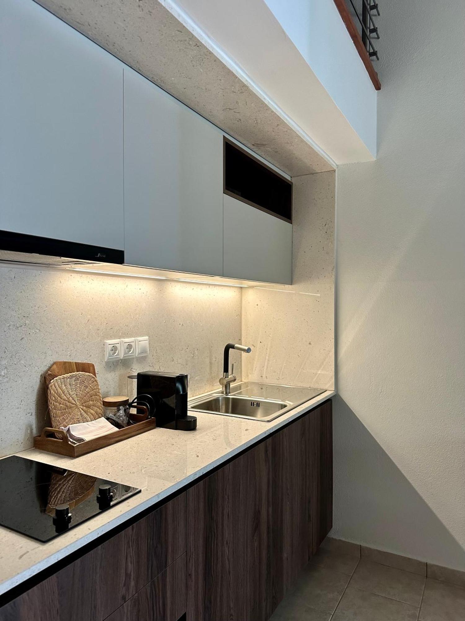 Zouzoulas Filoxenia - Koralia Apartments มิลินา ภายนอก รูปภาพ